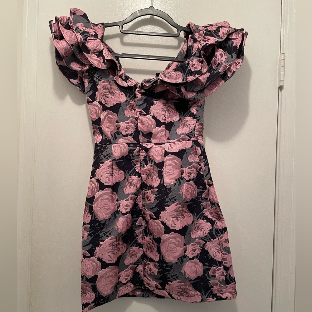 Field of Roses 👗 - Picture 5 of 6